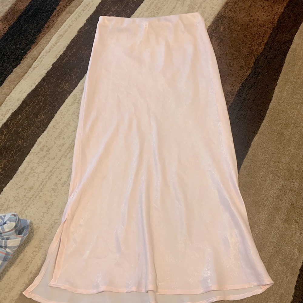 MIDI LIFHT PINK SKIRT